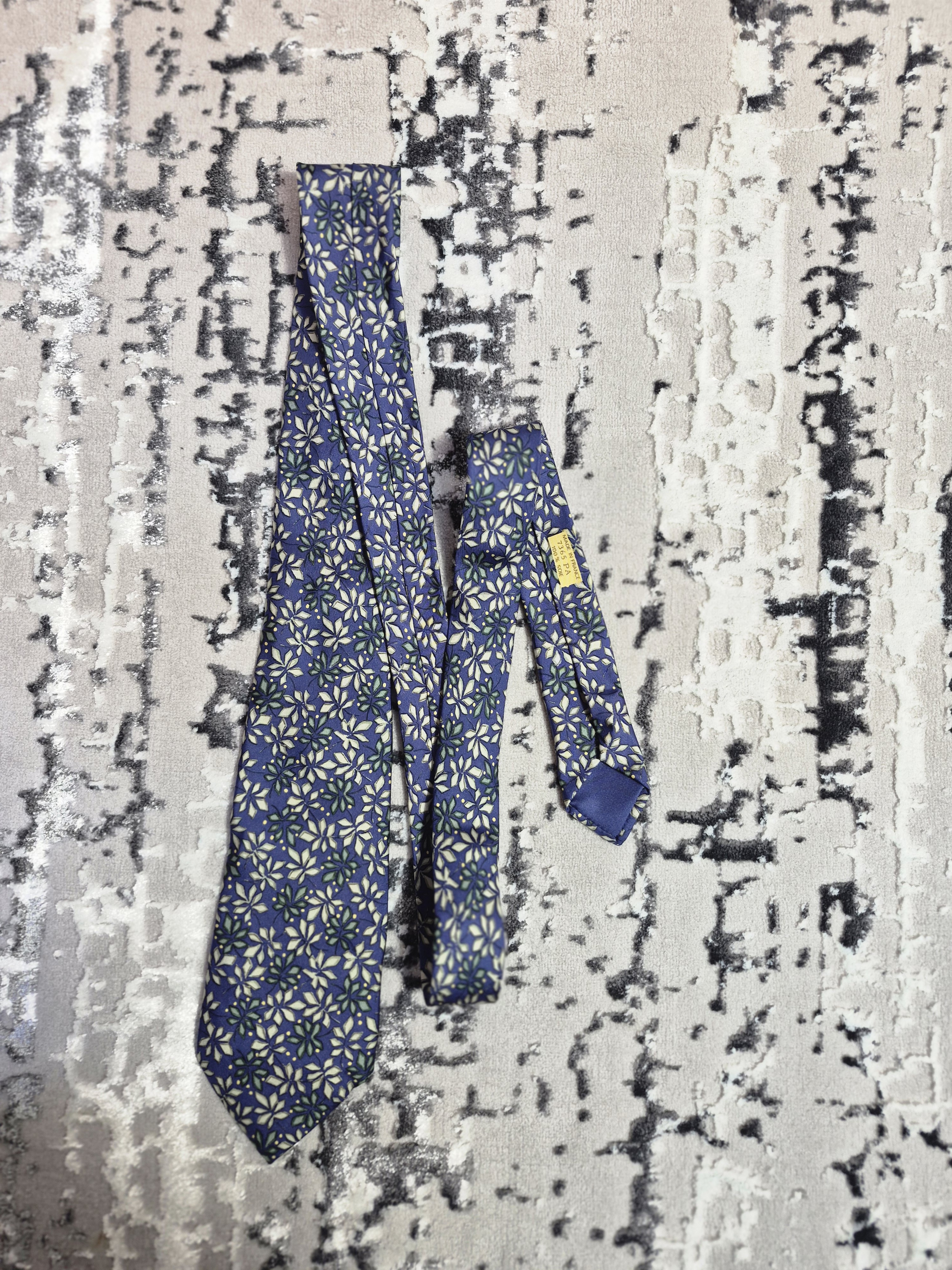 Herms Vintage Paris Silk Blue Floral Men's Necktie Tie Accessories 7365 France
